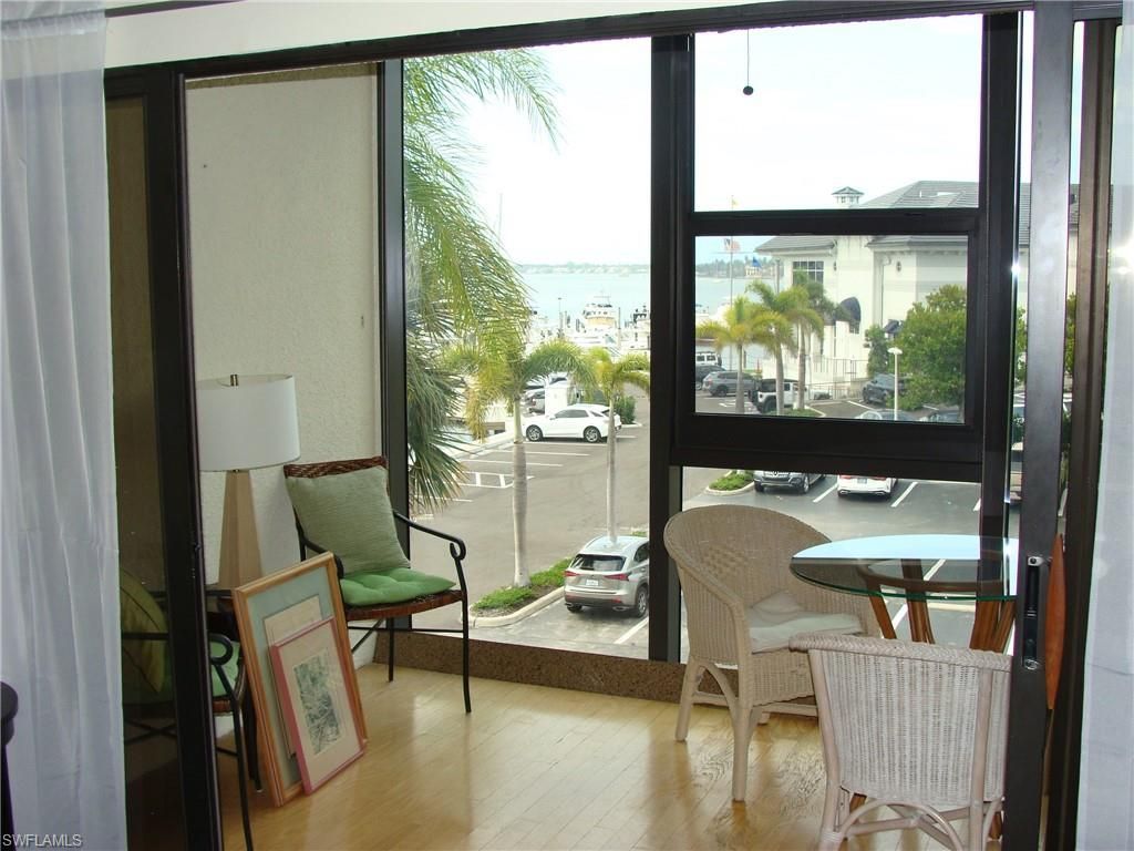 807 River Point Dr, Unit 201D, Naples, FL 34102 Photo