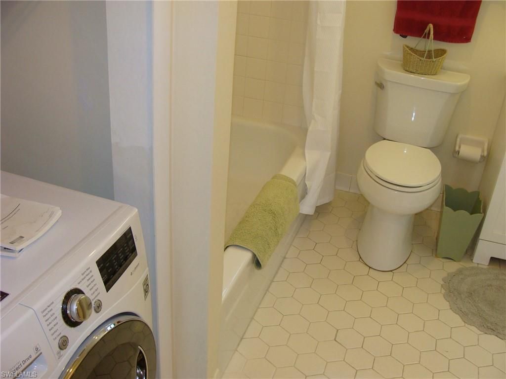 807 River Point Dr, Unit 201D, Naples, FL 34102 Photo