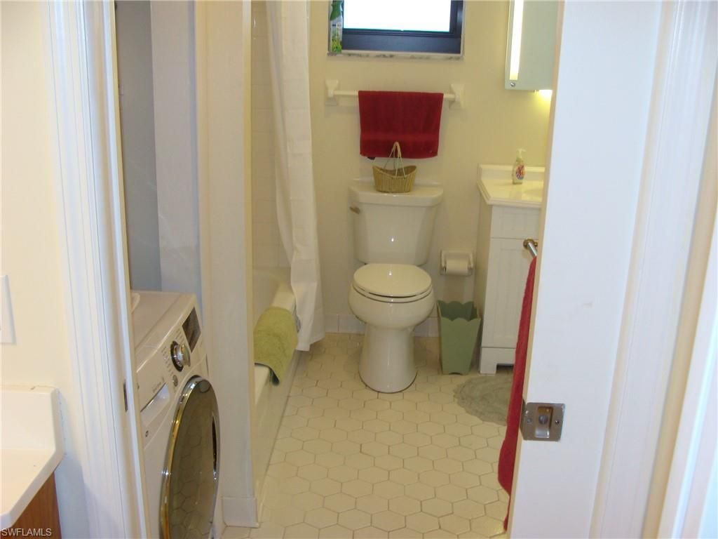 807 River Point Dr, Unit 201D, Naples, FL 34102 Photo