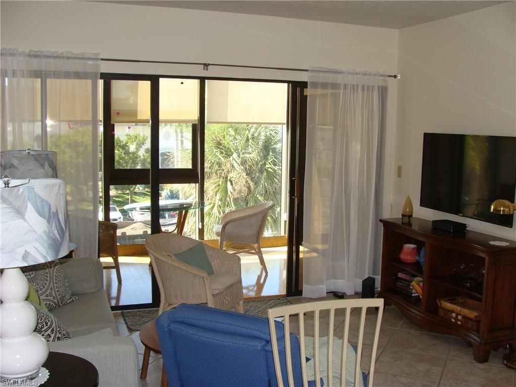 807 River Point Dr, Unit 201D, Naples, FL 34102 Photo