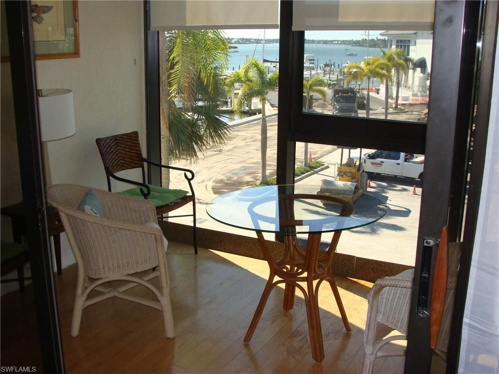 807 River Point Dr, Unit 201D, Naples, FL 34102 Photo