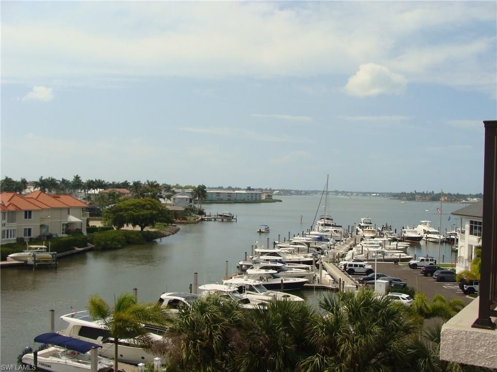 807 River Point Dr, Unit 201D, Naples, FL 34102 Photo