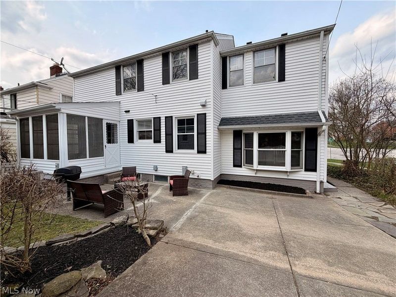 3954 Meadowbrook Boulevard, University Heights, OH 44118 Photo 2