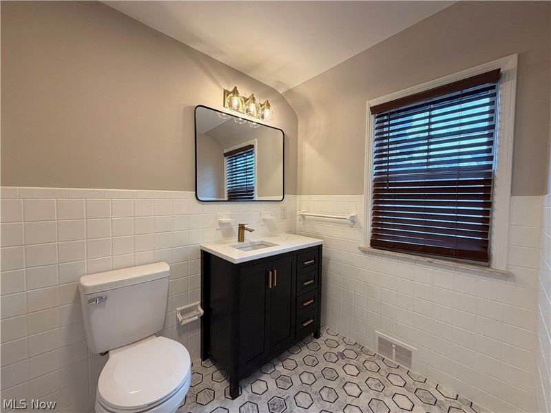 3954 Meadowbrook Boulevard, University Heights, OH 44118 Photo 24