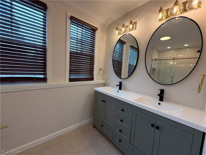 3954 Meadowbrook Boulevard, University Heights, OH 44118 Photo 25