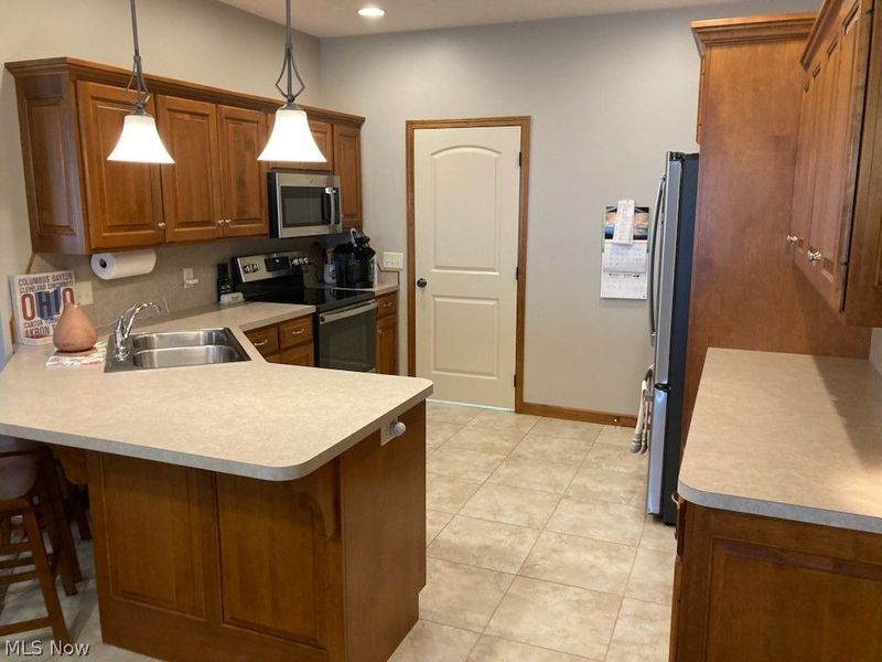 1335 Meadowbrook Drive, Dover, OH 44622 Photo 15