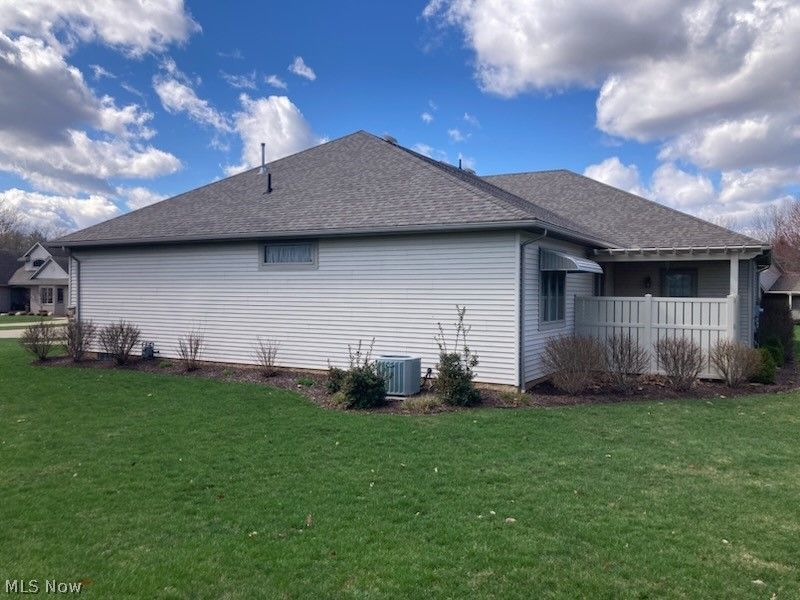 1335 Meadowbrook Drive, Dover, OH 44622 Photo 4