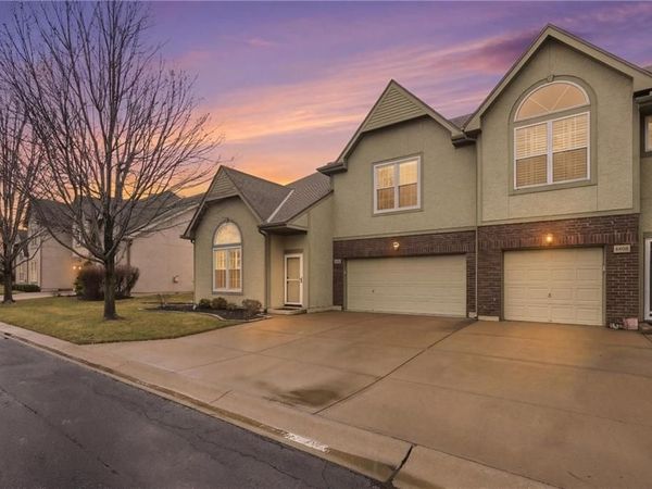 15722 W 61ST Terrace, Shawnee, KS 66217