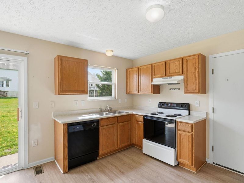 416 Emmaus Road , Marysville, OH 43040 Photo 15