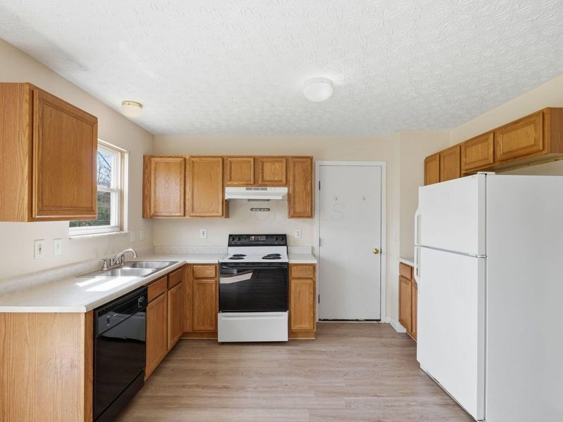 416 Emmaus Road , Marysville, OH 43040 Photo 16