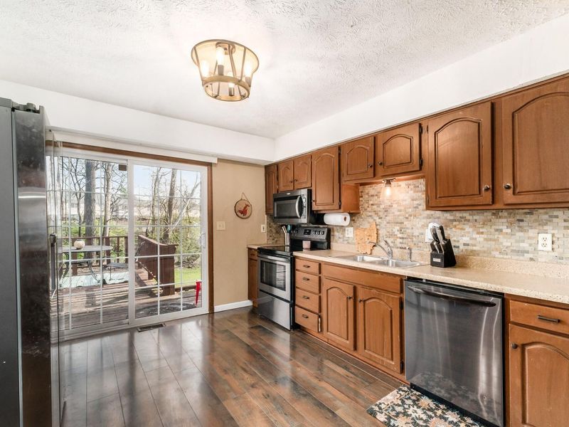 7056 White Butterfly Lane , Reynoldsburg, OH 43068 Photo 7