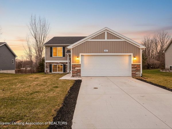 3037 Oxford Lane, Flushing, MI 48433