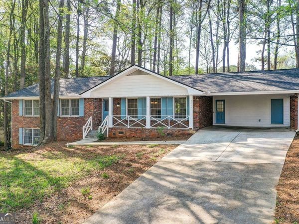 3553 Sandy Woods Lane, Stone Mountain, GA 30083