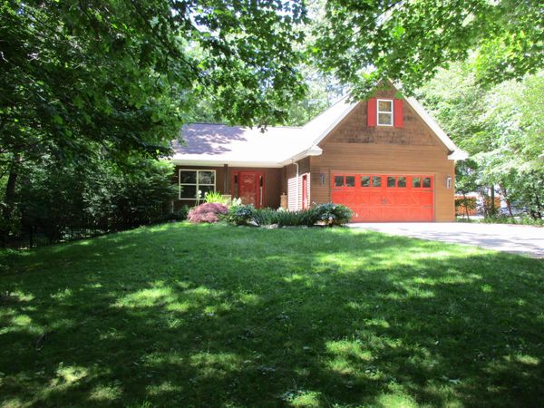 6417 Ototeman Trail, Saugatuck, MI 49453