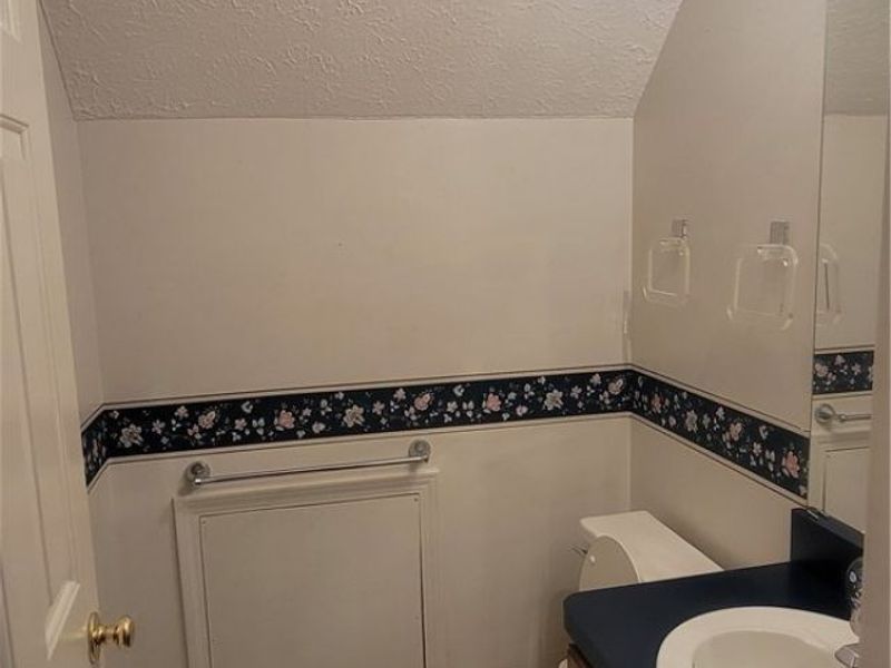 115 Bayberry Lane , Bedford, OH 44146 Photo 6