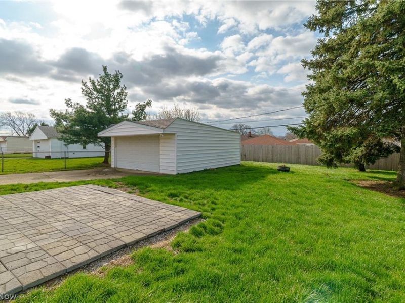 11121 Gabriella Drive, Parma, OH 44130 Photo 21