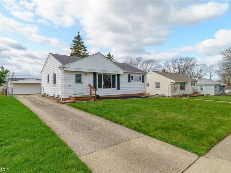 11121 Gabriella Drive, Parma, OH 44130 Photo 24