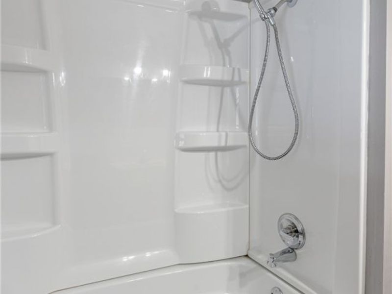 11121 Gabriella Drive, Parma, OH 44130 Photo 8