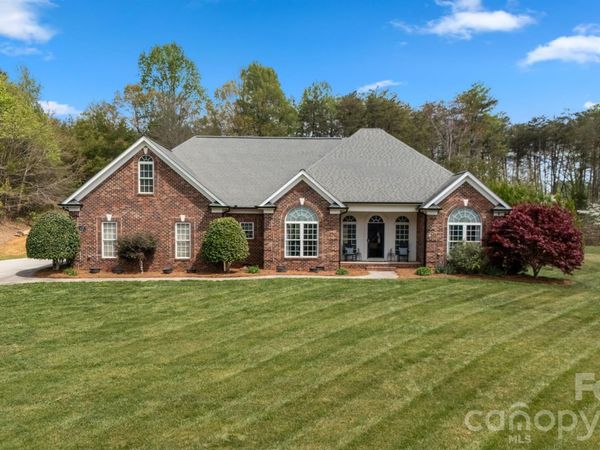 2472 Genelia Drive, Claremont, NC 28610