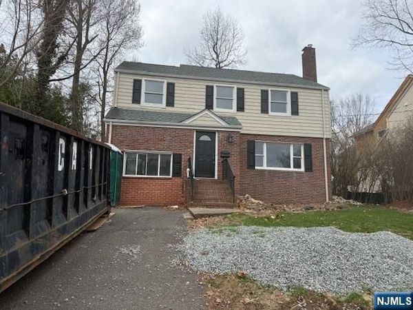 277 Jefferson Avenue, CRESSKILL, NJ 07626