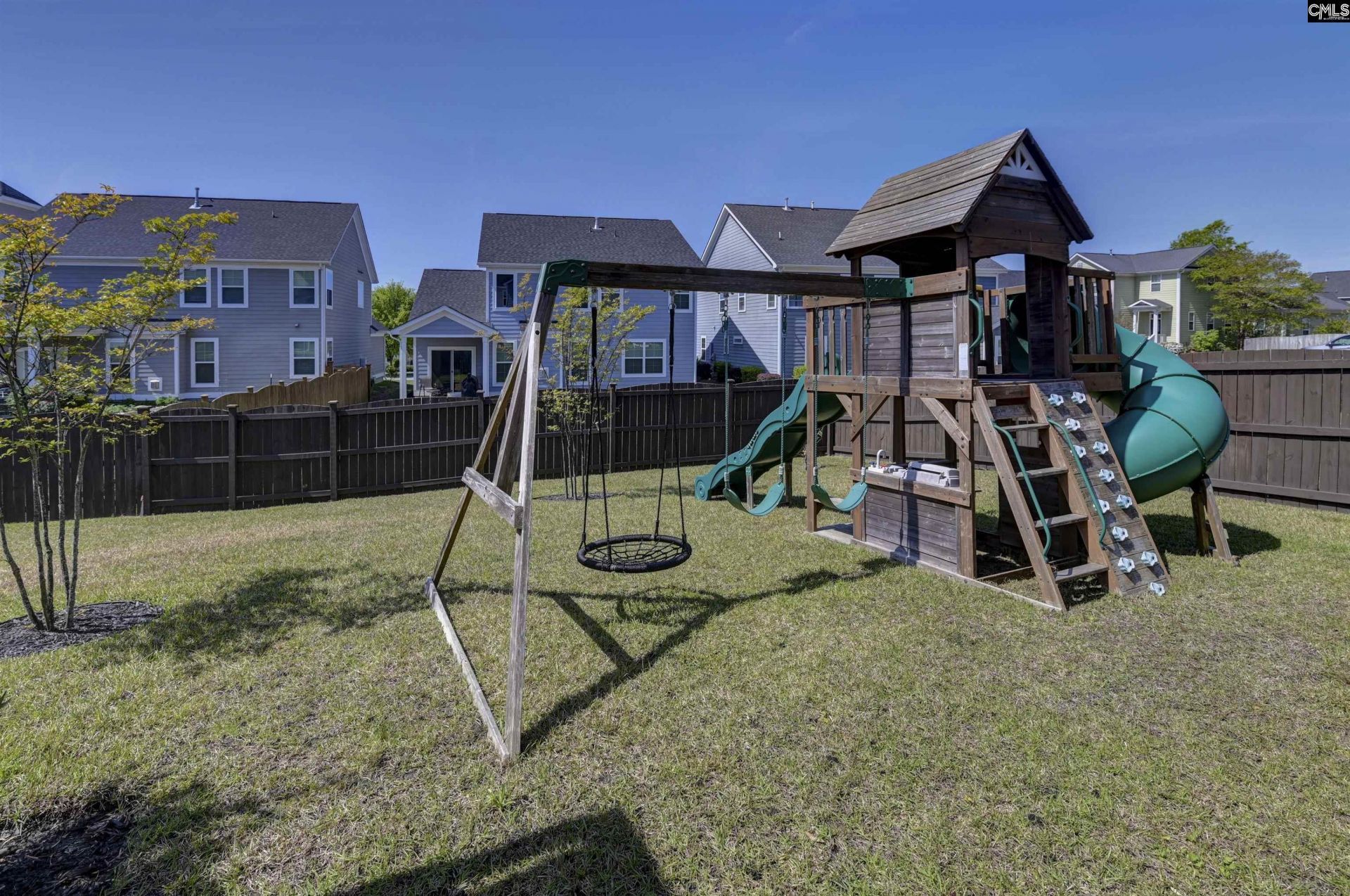 535 Harbour Pointe Drive Photo 11