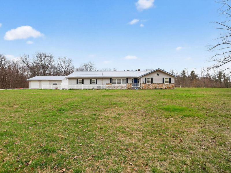 360 County Road 66, Corning, OH 43730 Photo 2