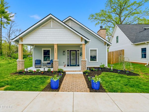 121 Leonard Place, Knoxville, TN 37917