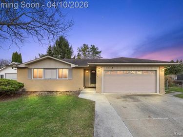 19246 Todd Drive, Clinton Twp, MI 48038