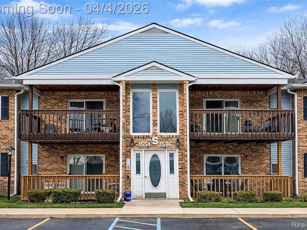 1584 Shoemaker Drive, Westland, MI 48185