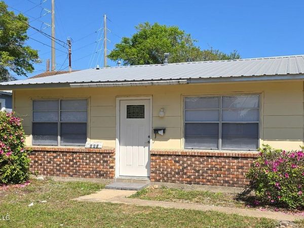 188 St Paul Street, Biloxi, MS 39530