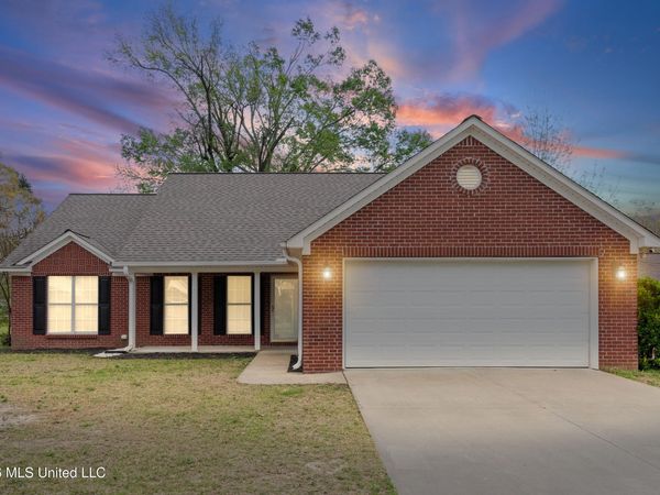 108 Acorn Lane, Batesville, MS 38606
