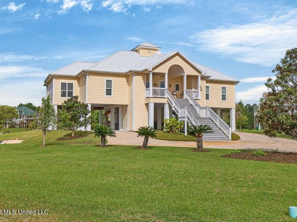 138 Hanakealoha Place, Diamondhead, MS 39525