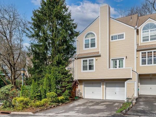 75 W Hartsdale Avenue, Unit 8, Hartsdale, NY 10530