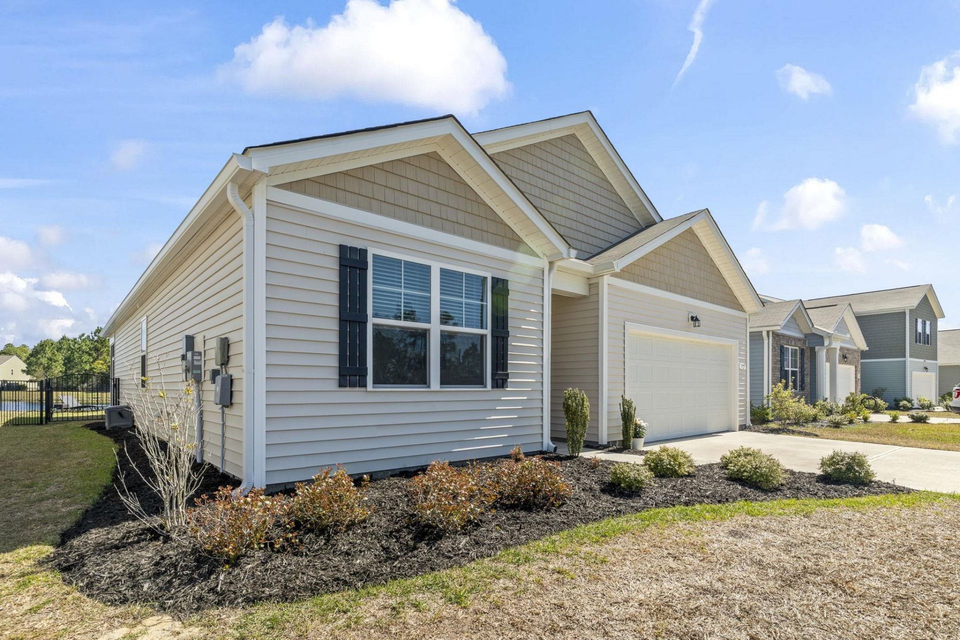 3725 Bells Lake Circle Photo 4