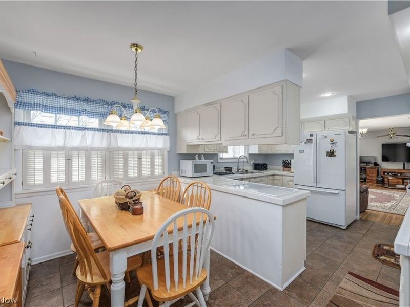 362 Hamilton Circle , Elyria, OH 44035 Photo 12