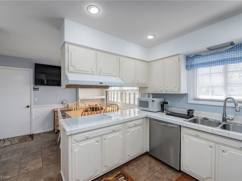 362 Hamilton Circle , Elyria, OH 44035 Photo 15