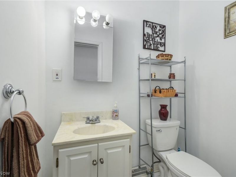 362 Hamilton Circle , Elyria, OH 44035 Photo 18