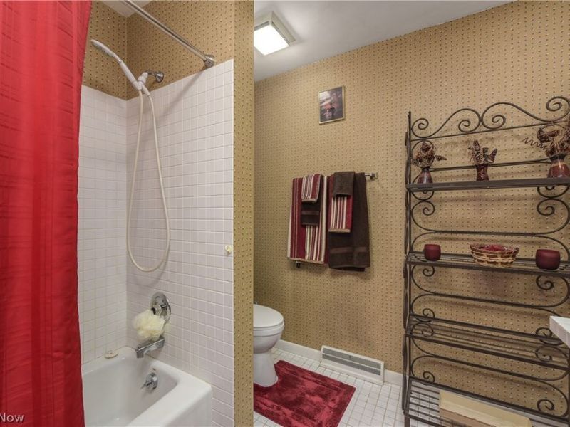 362 Hamilton Circle , Elyria, OH 44035 Photo 32