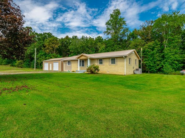 11328 Tn-150 , Sequatchie, TN 37374