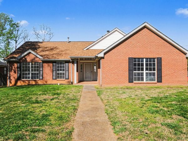 3800 Round Rock Dr, Antioch, TN 37013