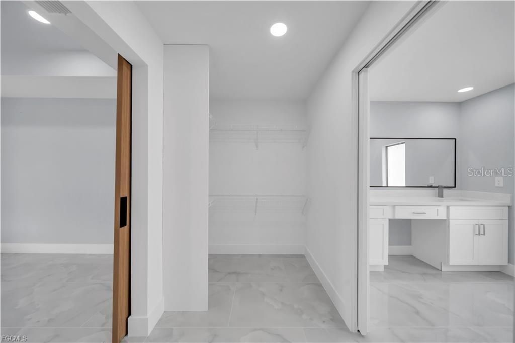 2806 Vera Avenue S, Lehigh Acres, FL 33976 Photo