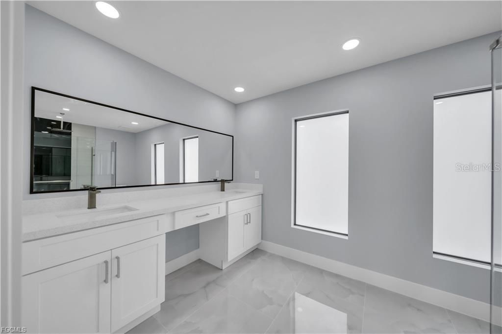 2806 Vera Avenue S, Lehigh Acres, FL 33976 Photo