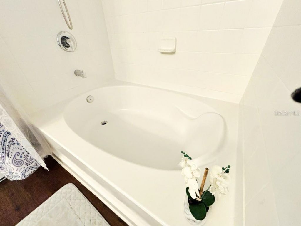 11521 Southern Creek Drive , Gibsonton, FL 33534 Photo