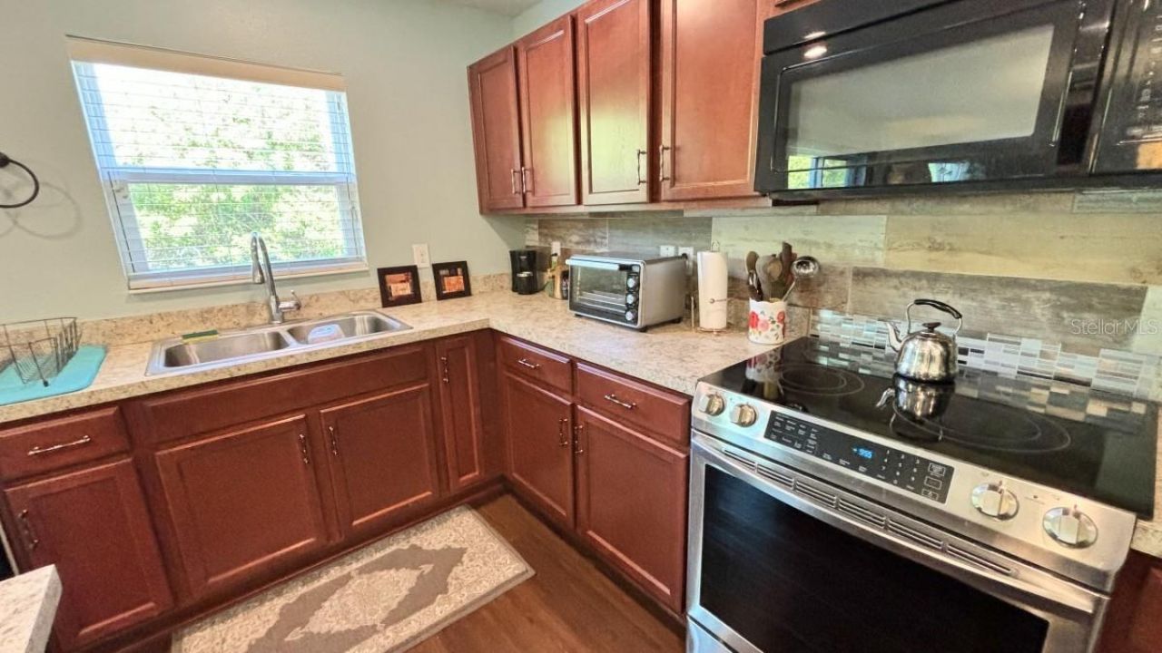 11521 Southern Creek Drive , Gibsonton, FL 33534 Photo