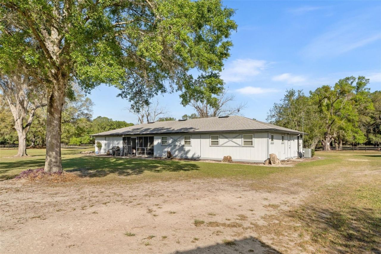 16525 SW 5th Place, Newberry, FL 32669 Photo