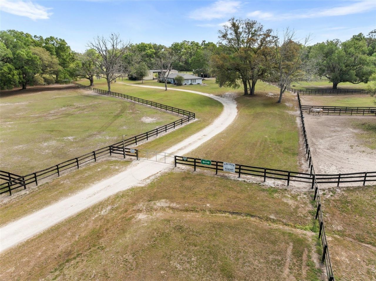 16525 SW 5th Place, Newberry, FL 32669 Photo