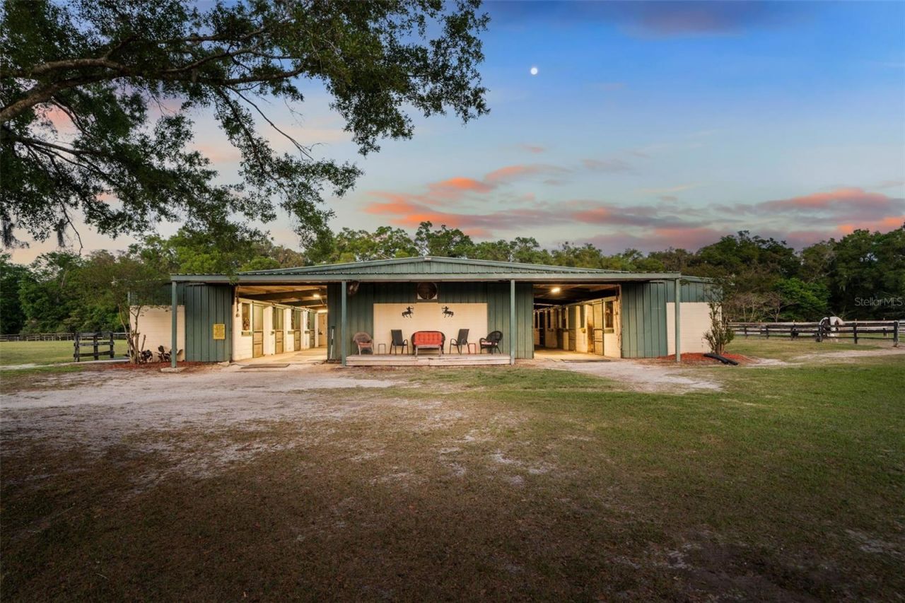 16525 SW 5th Place, Newberry, FL 32669 Photo