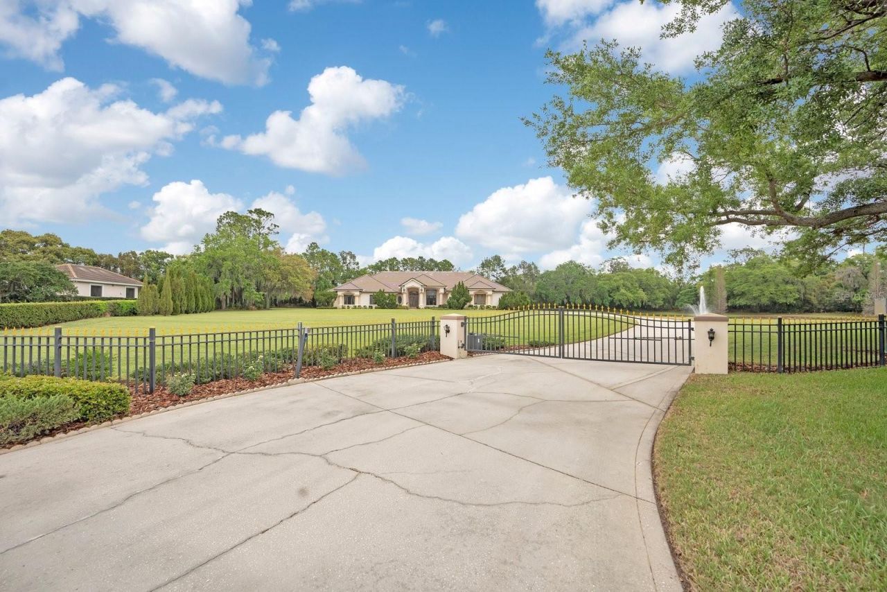 3300 Bridgefield Drive, Lakeland, FL 33803 Photo