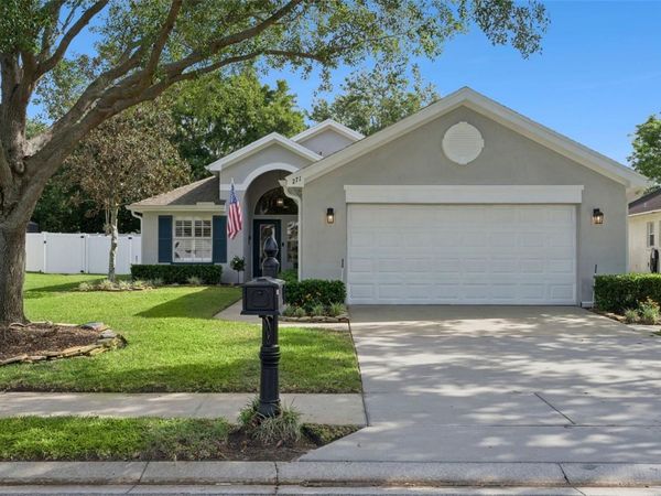 271 WESCLIFF DRIVE, OCOEE, FL 34761