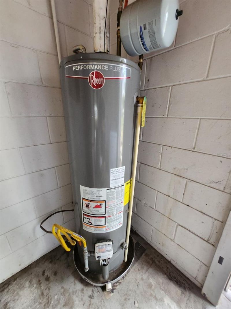 910 Emerald Drive , Mount Dora, FL 32757 Photo